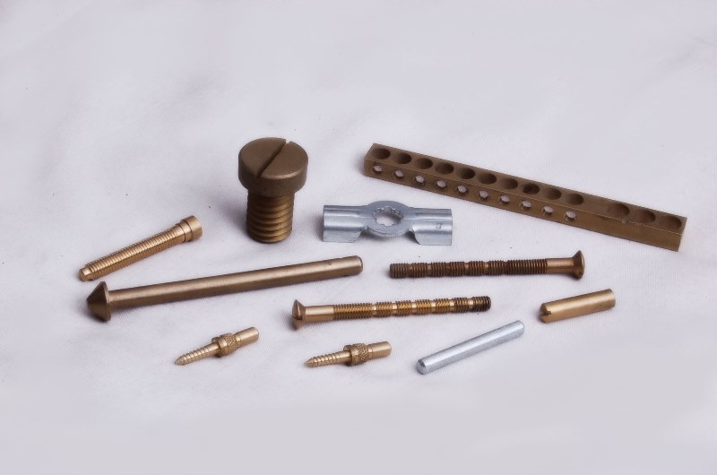 brass-screws